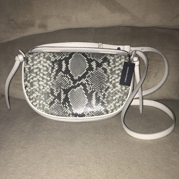 NWT Banana Republic Faux Snakeskin Crossbody Bag - Picture 1 of 10